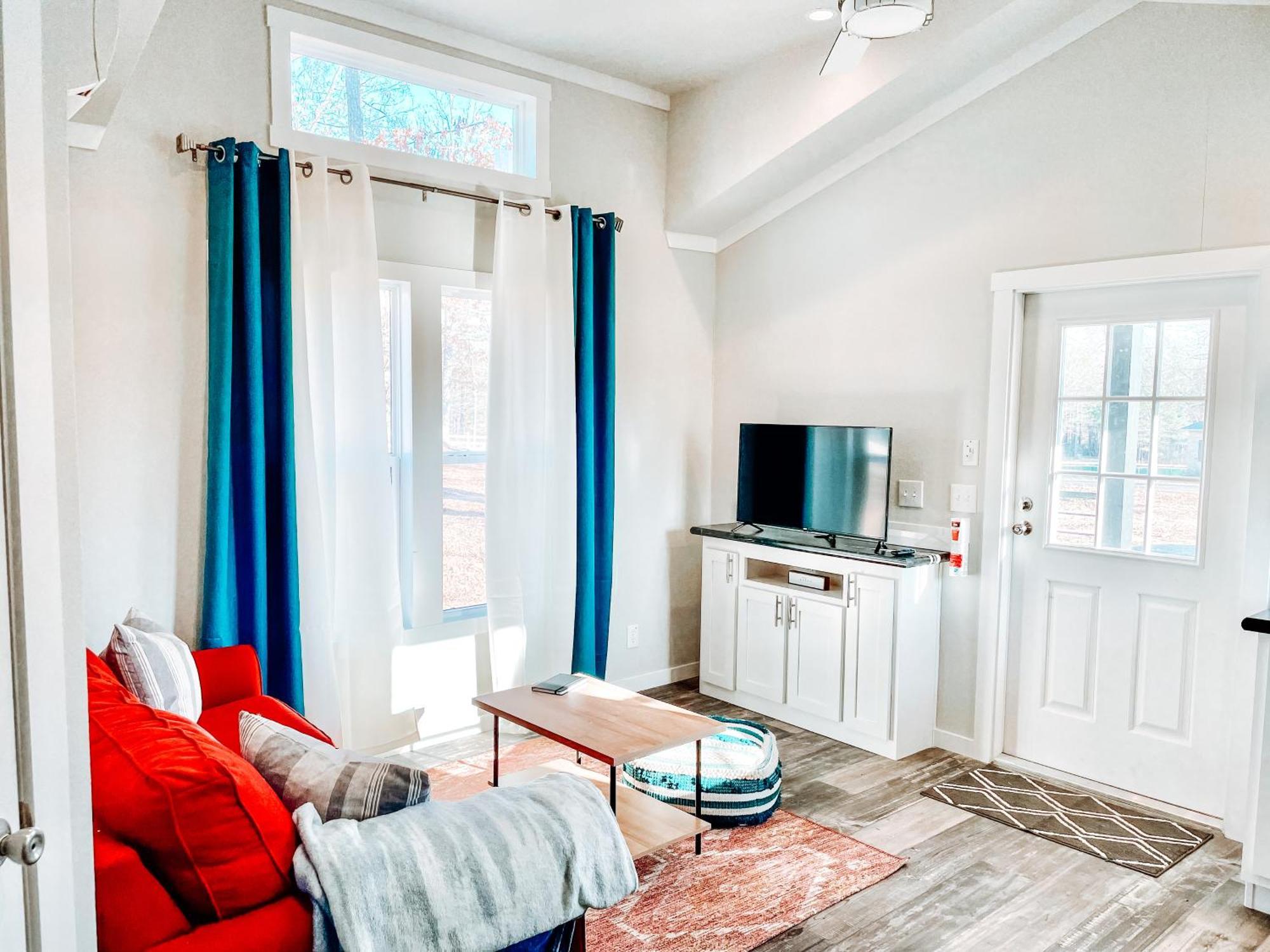 Private Tiny Home Royal Ridge Getaway Exterior foto